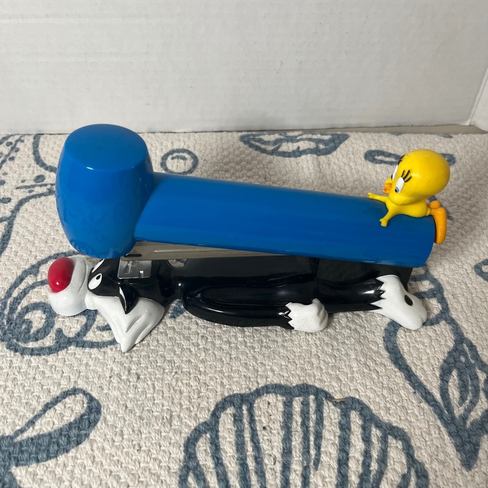 Vintage 1998 Looney Tunes Tweety Bird Sylvester Cat Mallet Stapler Warner Bros
